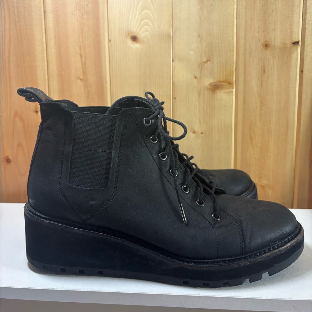 Eileen Fisher Women Black Lace Up Combat Boot Wedge Size 8 Chunky Academia FLAWS